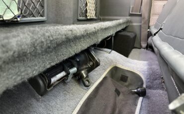 Toyota-Pickup-1987-Black-amp-White-Grey-19