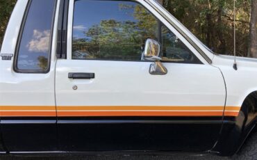 Toyota-Pickup-1987-Black-amp-White-Grey-25