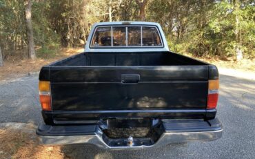 Toyota-Pickup-1987-Black-amp-White-Grey-34