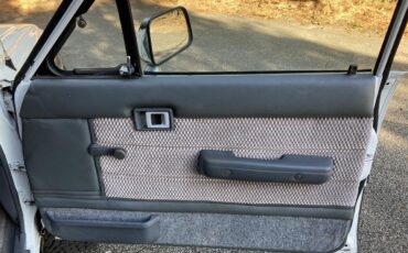 Toyota-Pickup-1987-Black-amp-White-Grey-42
