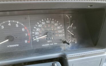 Toyota-Pickup-1987-Black-amp-White-Grey-46