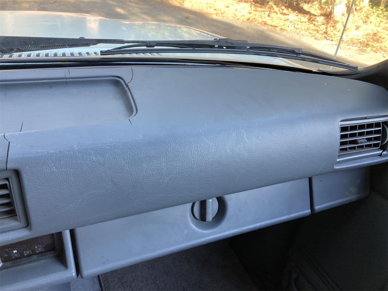 Toyota-Pickup-1987-Black-amp-White-Grey-53