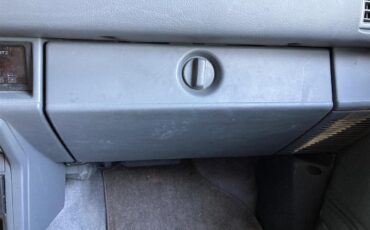 Toyota-Pickup-1987-Black-amp-White-Grey-54