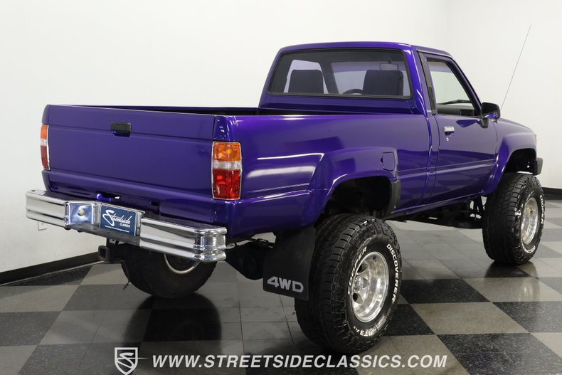 Toyota-Pickup-1987-Purple-Gray-19