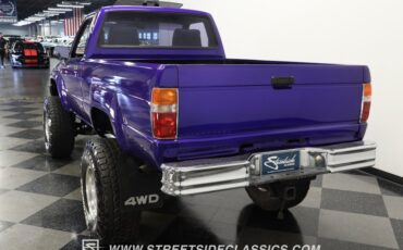 Toyota-Pickup-1987-Purple-Gray-22