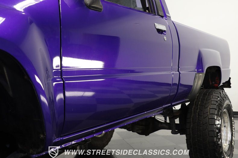 Toyota-Pickup-1987-Purple-Gray-25