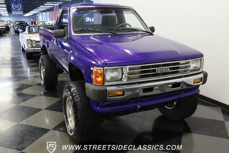 Toyota-Pickup-1987-Purple-Gray-26