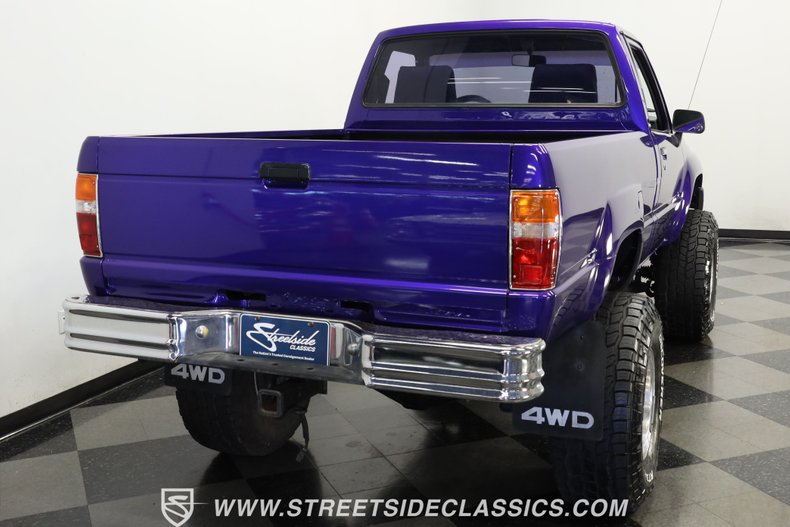 Toyota-Pickup-1987-Purple-Gray-27