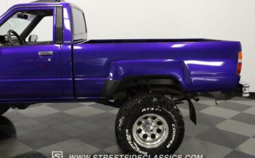 Toyota-Pickup-1987-Purple-Gray-30