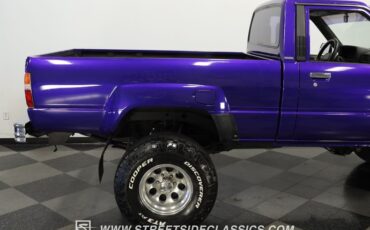 Toyota-Pickup-1987-Purple-Gray-34