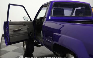 Toyota-Pickup-1987-Purple-Gray-39