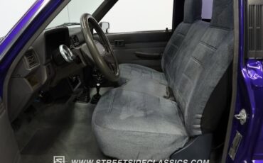 Toyota-Pickup-1987-Purple-Gray-41