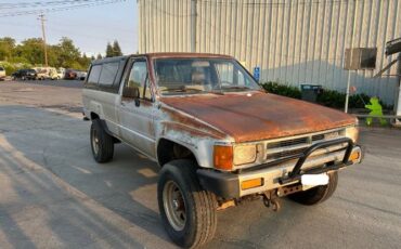 Toyota-Pickup-1988-5