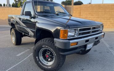 Toyota-Pickup-1988-Black-gray-15