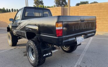 Toyota-Pickup-1988-Black-gray-18
