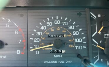 Toyota-Pickup-1988-Light-Gray-Gray-17