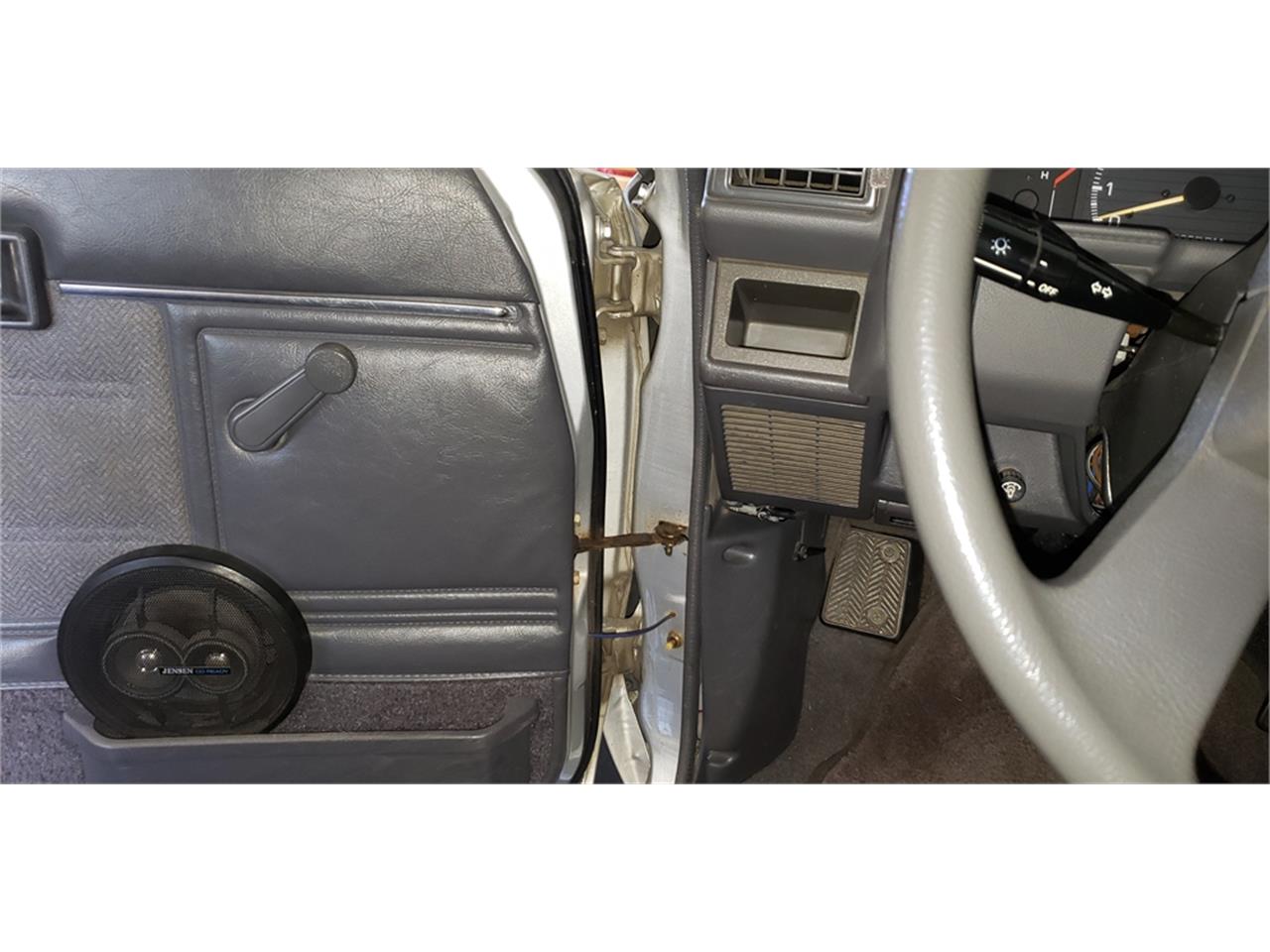 Toyota-Pickup-1988-Silver-Gray-1