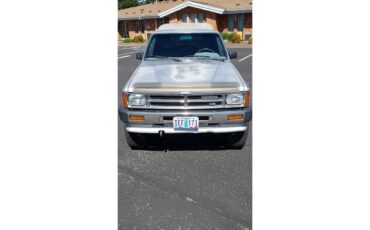 Toyota-Pickup-1988-Silver-Gray-13