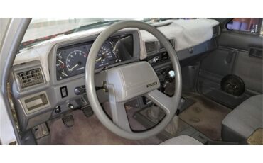 Toyota-Pickup-1988-Silver-Gray-18