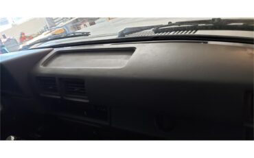 Toyota-Pickup-1988-Silver-Gray-2