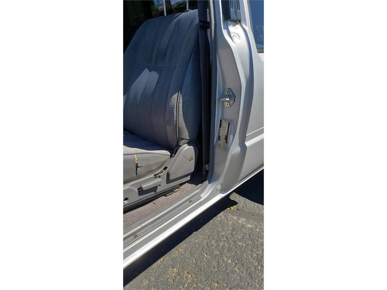Toyota-Pickup-1988-Silver-Gray-44