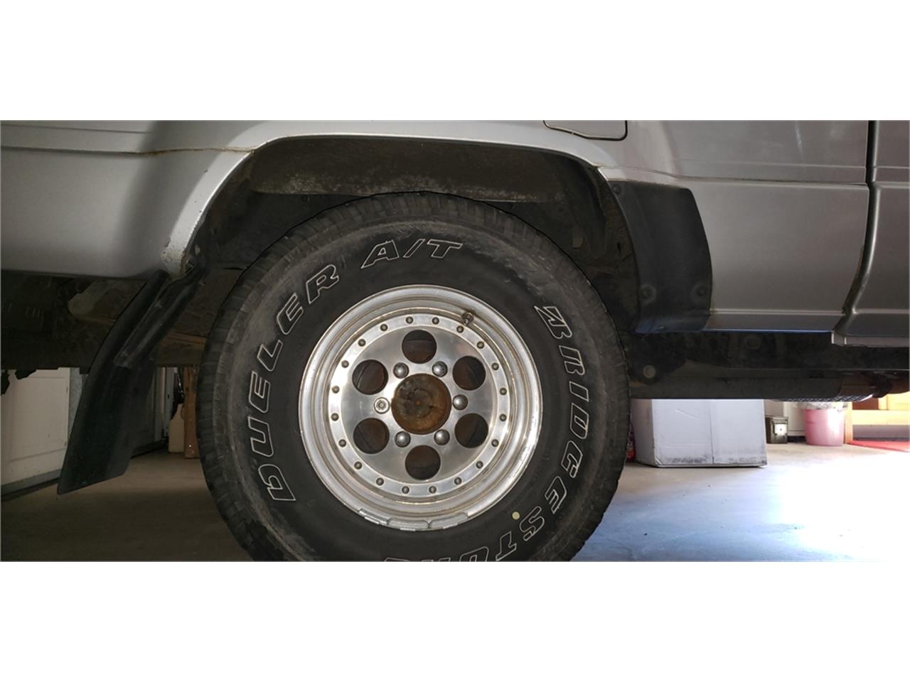 Toyota-Pickup-1988-Silver-Gray-49