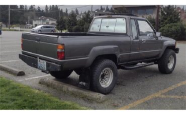 Toyota-Pickup-1988-Silver-greyblack-3
