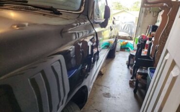 Toyota-Pickup-1989-black-3