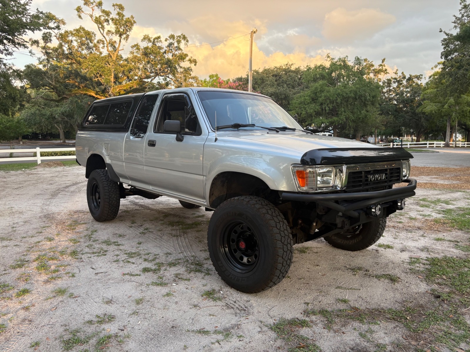 Toyota-Pickup-1991-2
