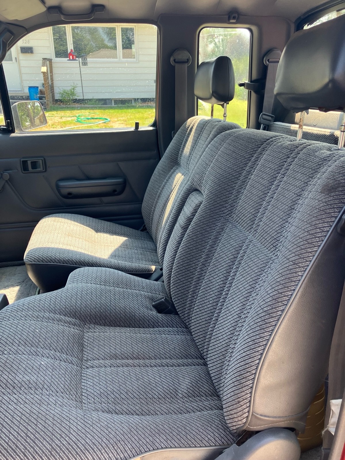 Toyota-Pickup-1994-10