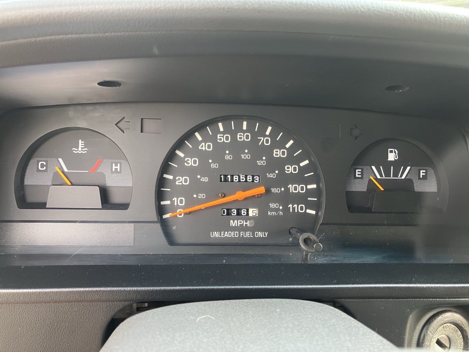 Toyota-Pickup-1994-17