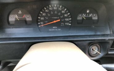 Toyota-Pickup-1995-black-12