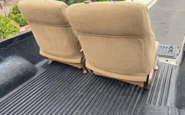Toyota-Pickup-4x4-1986-white-22
