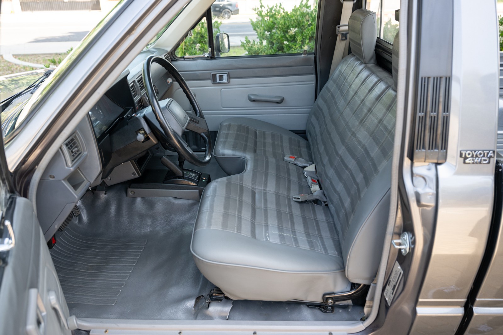 Toyota-Pickup-Truck-22RE-4X4-Long-Bed-1985-17