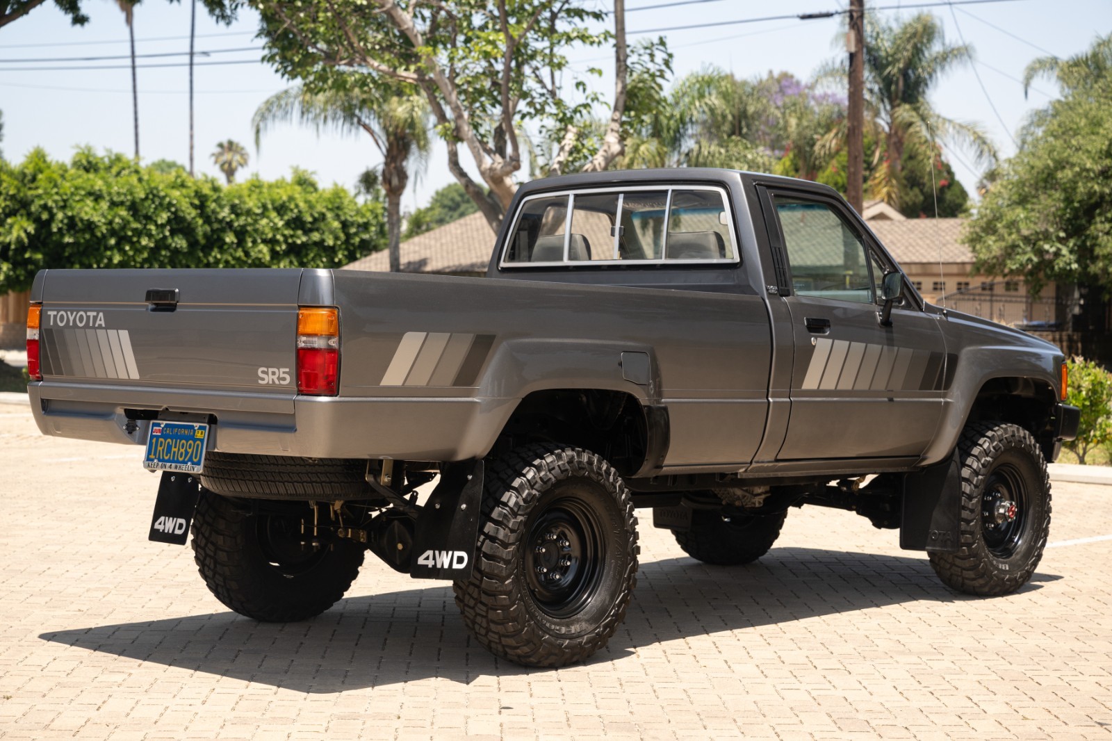 Toyota-Pickup-Truck-22RE-4X4-Long-Bed-1985-3