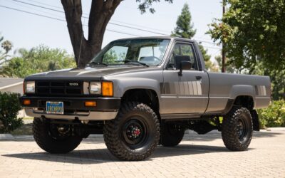 Toyota Pickup Truck 22RE 4X4 Long Bed 1985