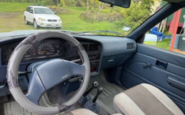 Toyota-Pickup-ext-cab-1989-blue-14
