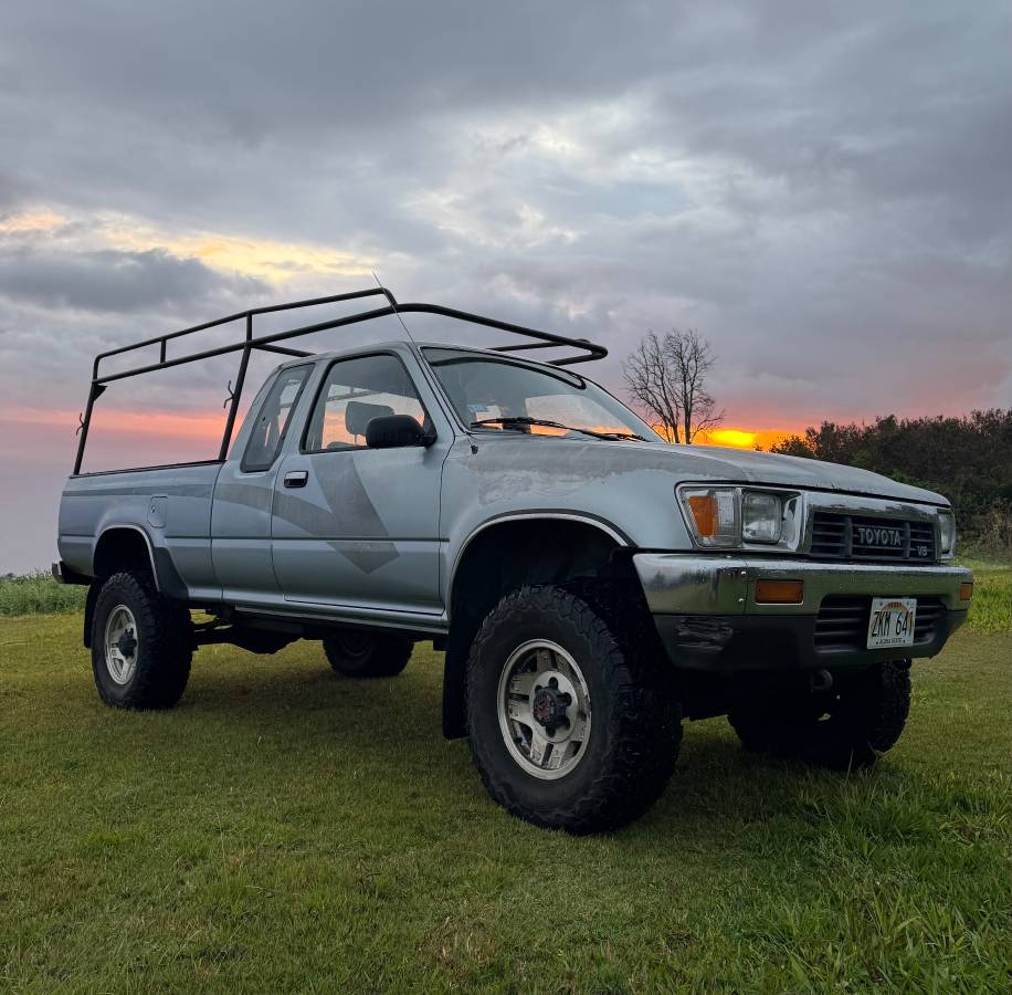 Toyota-Pickup-ext-cab-1989-blue