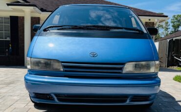 Toyota-Previa-1995-Minivan-11