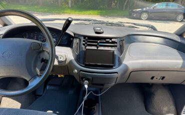 Toyota-Previa-1995-Minivan-14