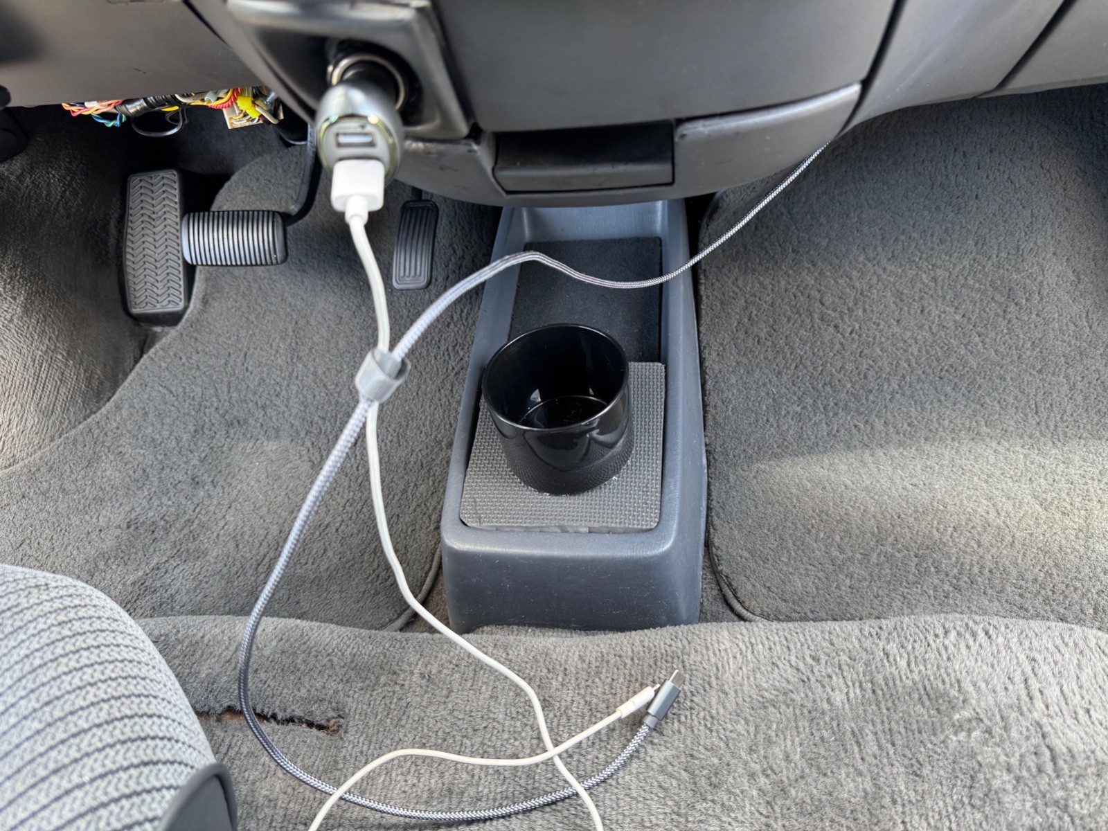 Toyota-Previa-1995-Minivan-21