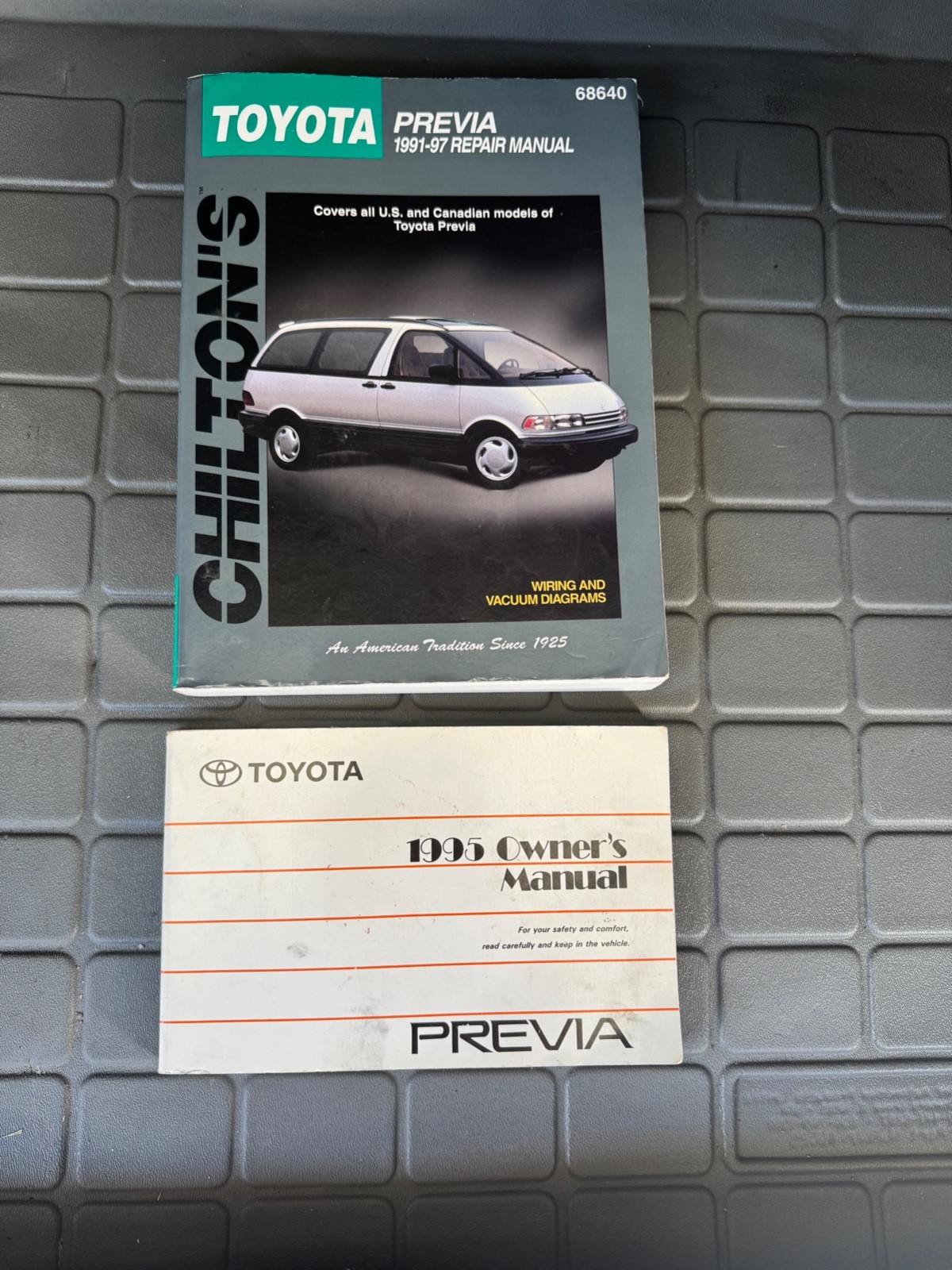 Toyota-Previa-1995-Minivan-26