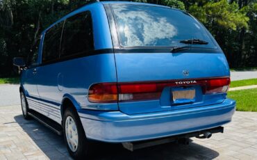 Toyota-Previa-1995-Minivan-3