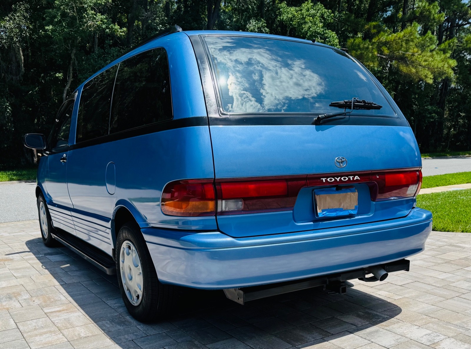 Toyota-Previa-1995-Minivan-3