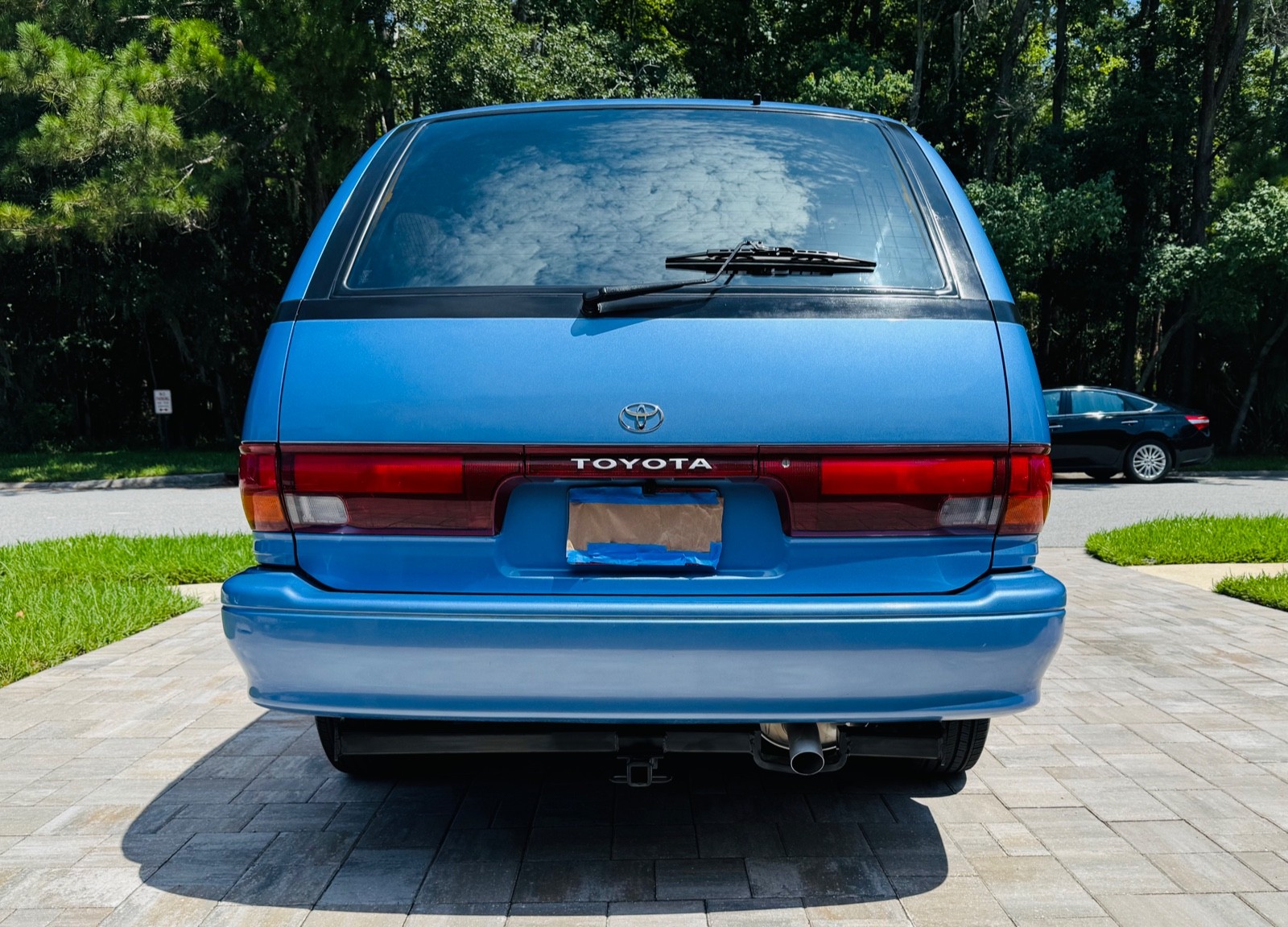 Toyota-Previa-1995-Minivan-4