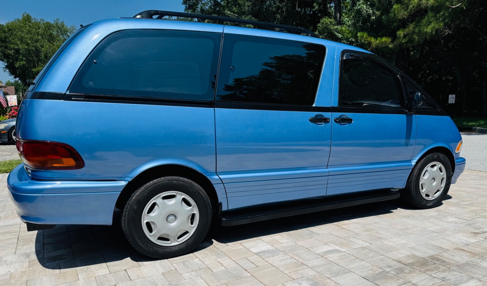 Toyota-Previa-1995-Minivan-7
