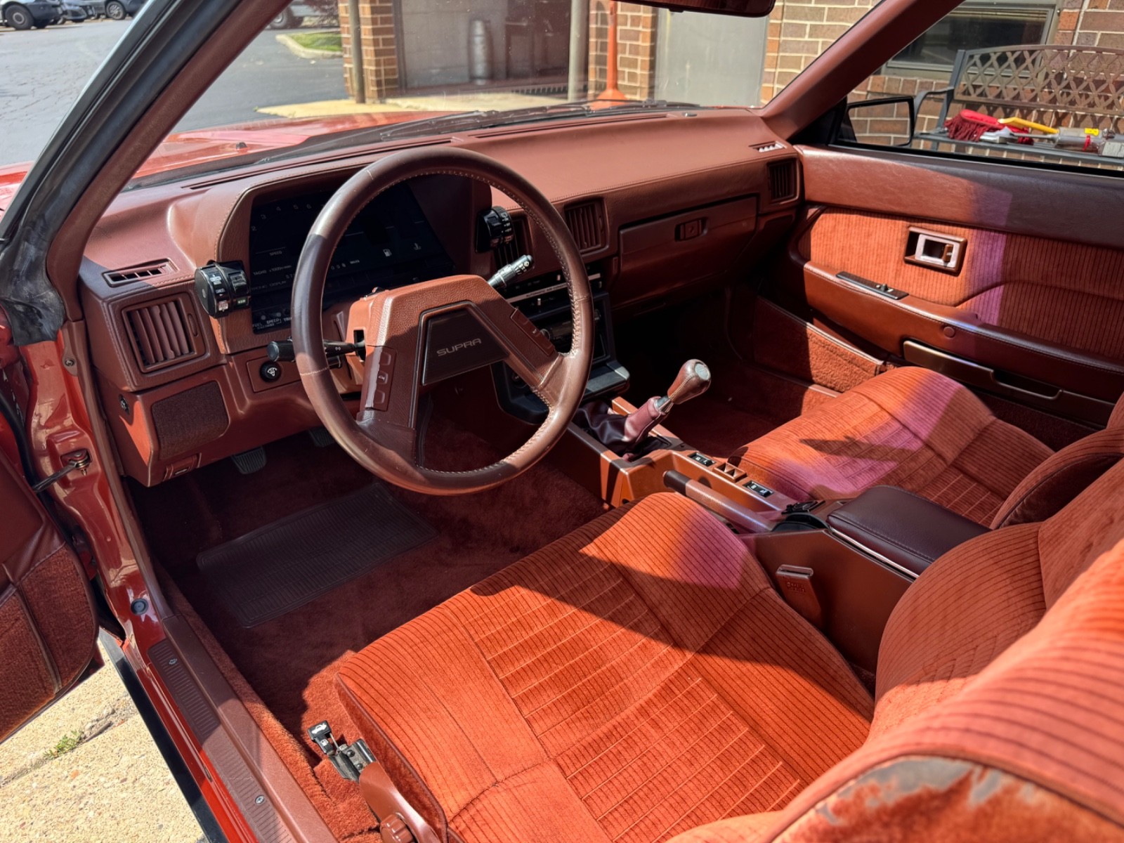 Toyota-Supra-1982-22