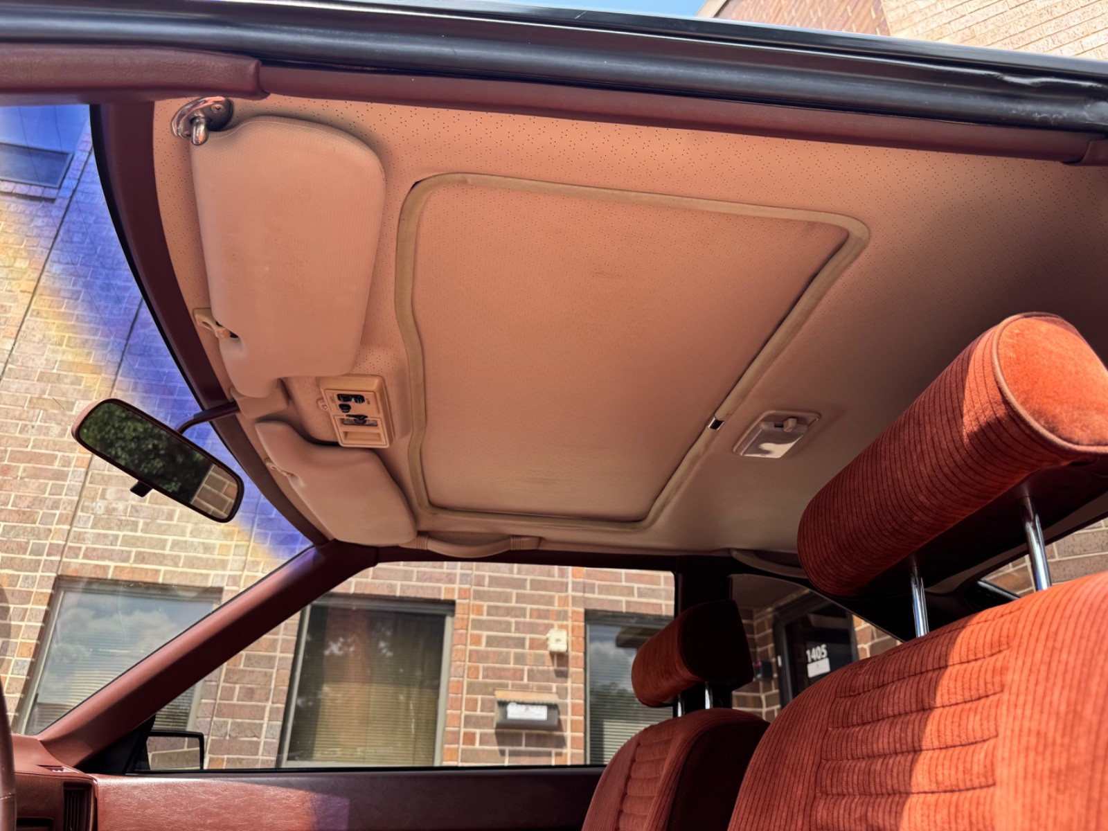 Toyota-Supra-1982-25