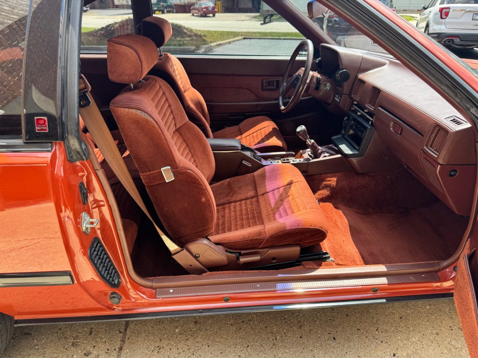 Toyota-Supra-1982-30