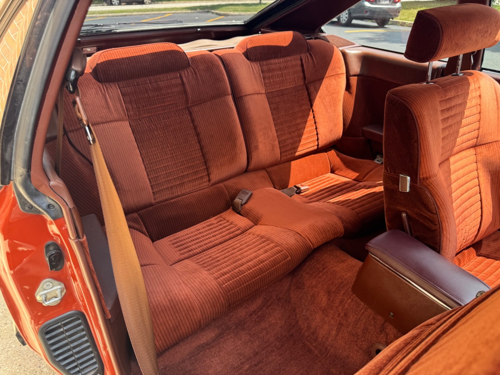 Toyota-Supra-1982-32